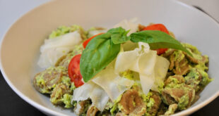 orecchiette di grano arso con pesto di edamame e raspadura